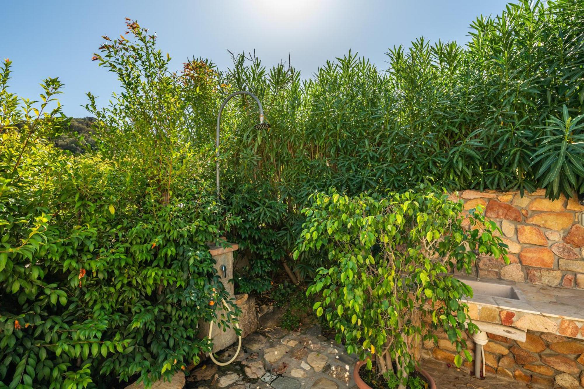 Villa Bouganville Cala Sinzias 카스티아다스 외부 사진