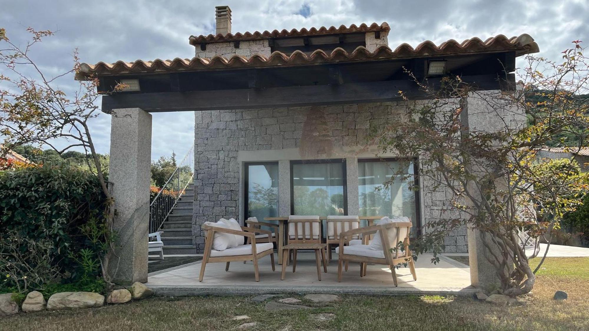 Villa Bouganville Cala Sinzias 카스티아다스 외부 사진
