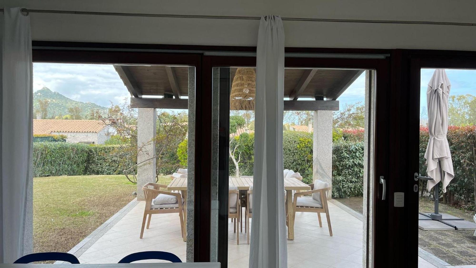 Villa Bouganville Cala Sinzias 카스티아다스 외부 사진